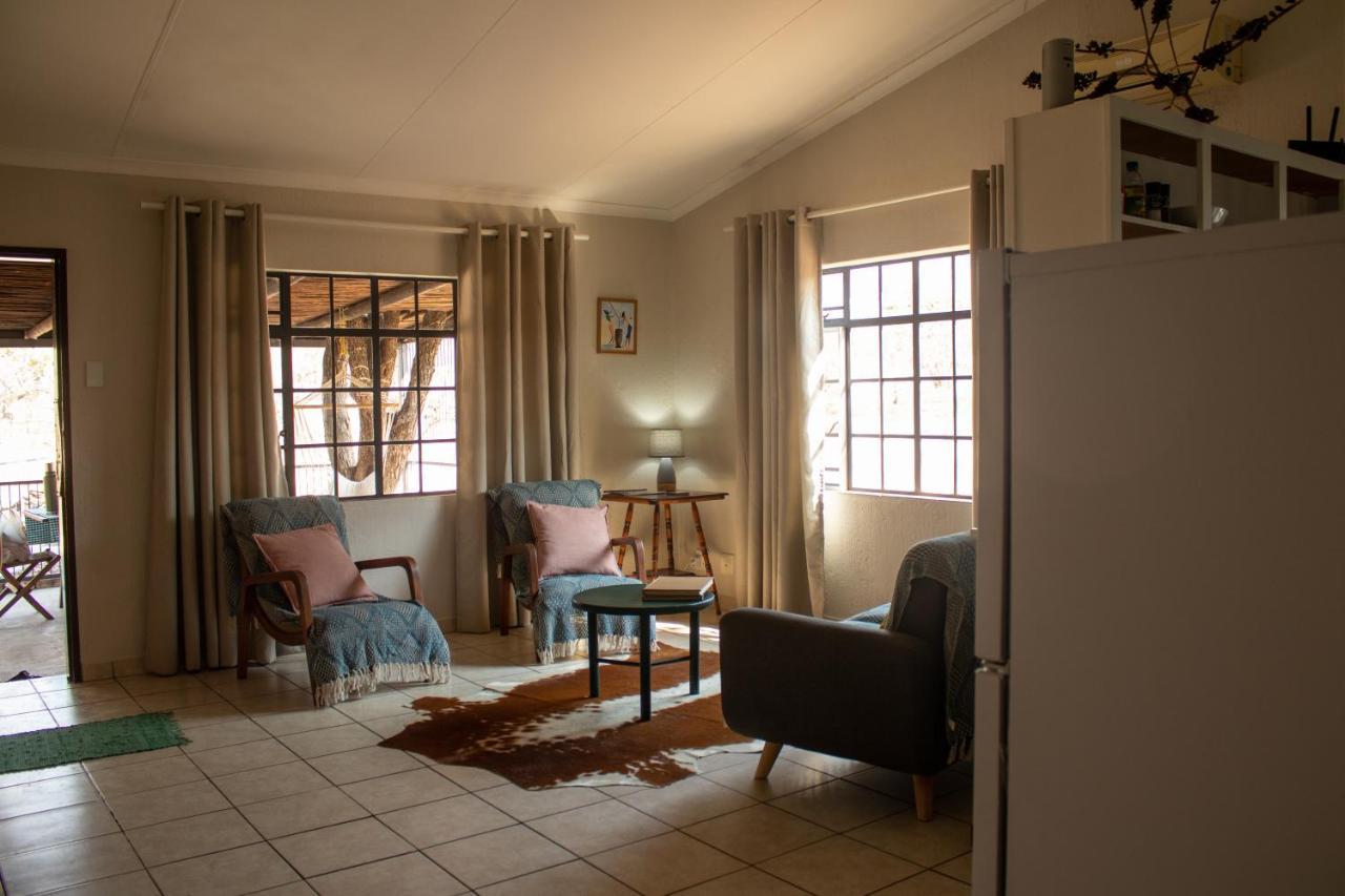 Hello Kruger Hideaway Cottage & Skilpad Studio Marloth Park Ngoại thất bức ảnh